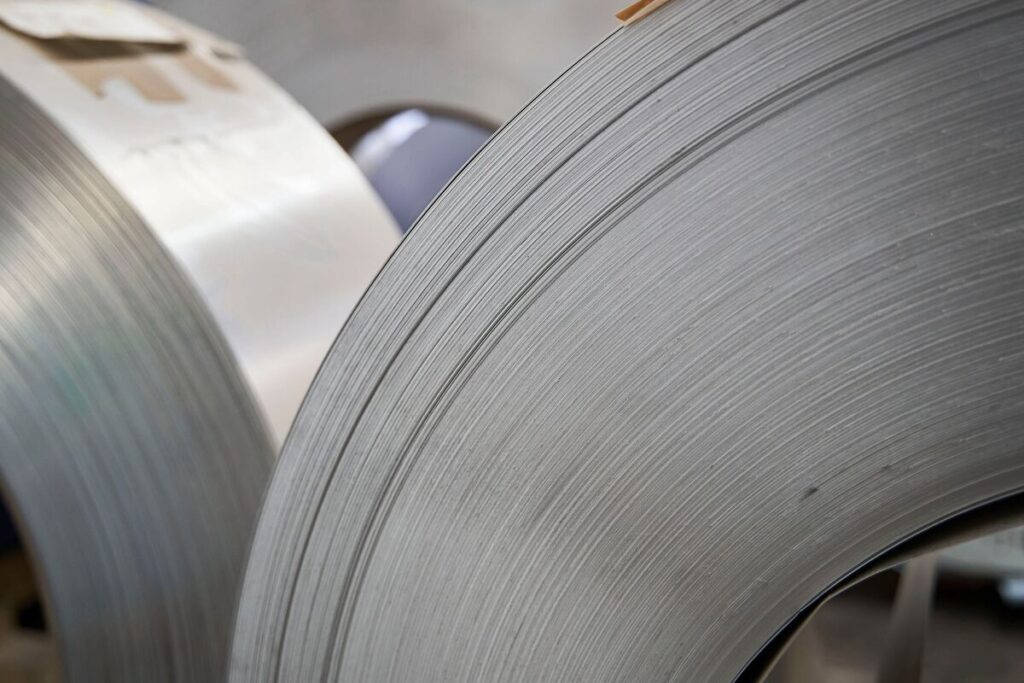 リオティント出資のアルミメーカー、カナダ施設に約1590億円投資へ - Bloomberg