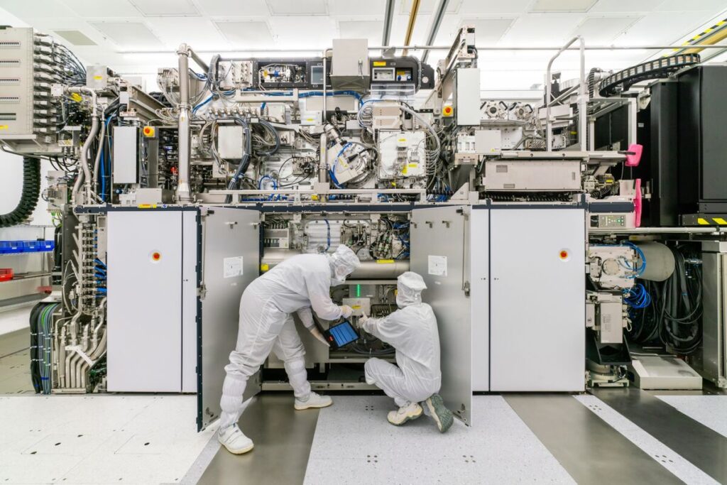 ＥＵのＡＩ規則、欧州企業が施行延期求める－ＡＳＭＬ、ＳＡＰなど - Bloomberg