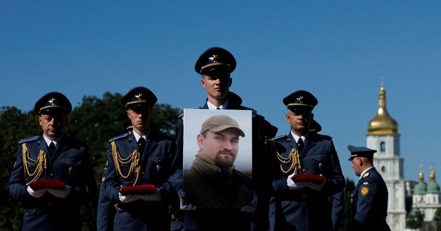 戦闘機パイロットの死、兵器供与の必要性示す＝ウクライナ副司令官 | ロイター