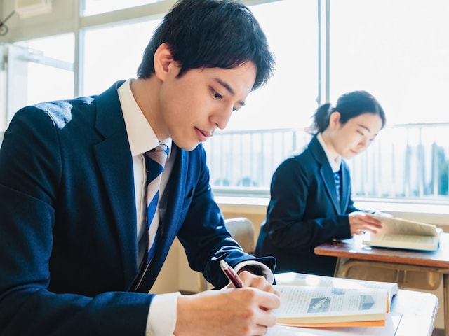 出身と聞いてすごいと思う「奈良県の私立進学校」ランキング！ 2位「天理高等学校」を抑えた1位は？