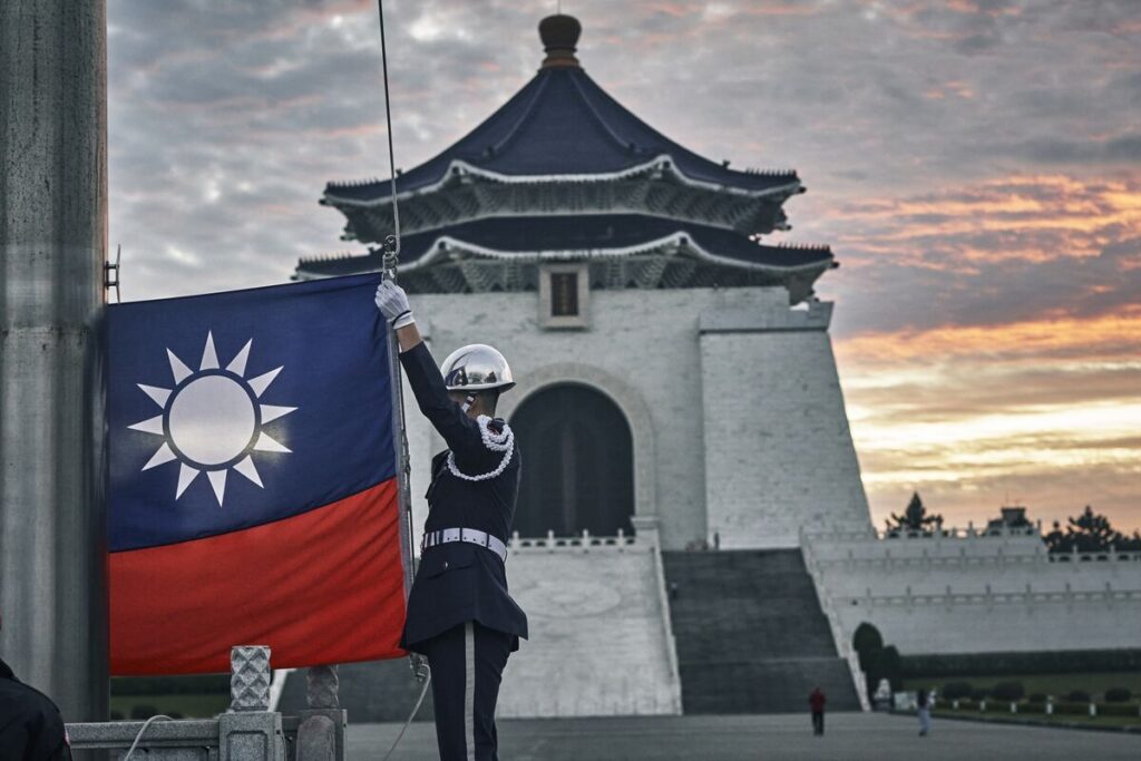 ５月から国籍欄「台湾」表記可能に、戸籍制度で省令改正－中国は反発 - Bloomberg
