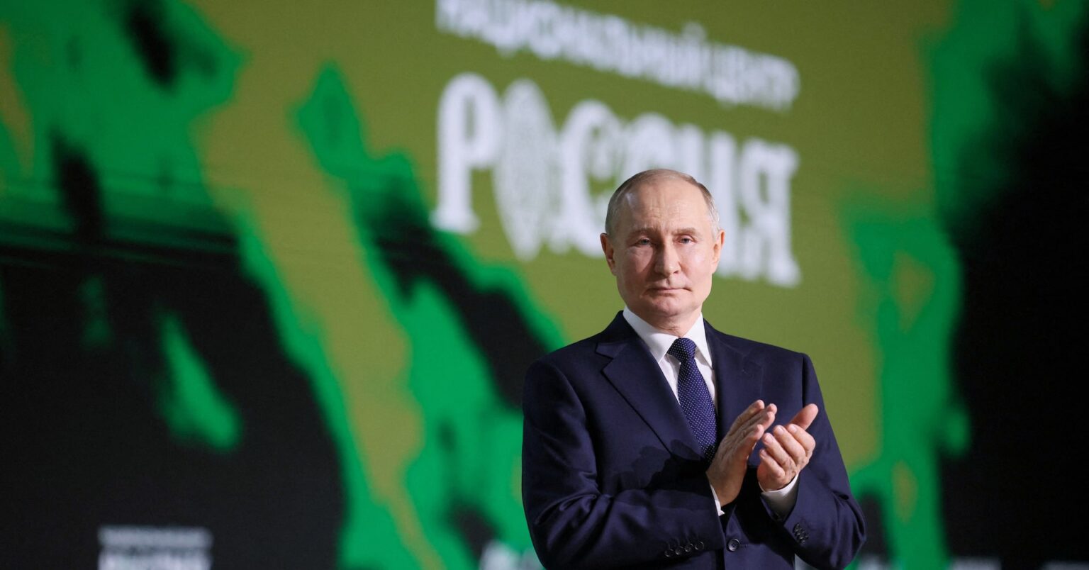 プーチン氏「グローバリゼーションは時代遅れ」、新興国に未来と主張 | ロイター