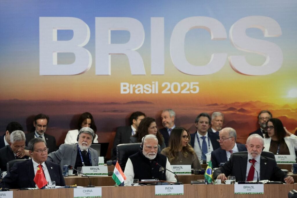 中国・習近平、BRICSサミット欠席の謎…健康不安説が再燃、相次ぐ幹部の失脚・失踪で権勢弱まり早期引退か(1/4) | JBpress (ジェイビープレス)