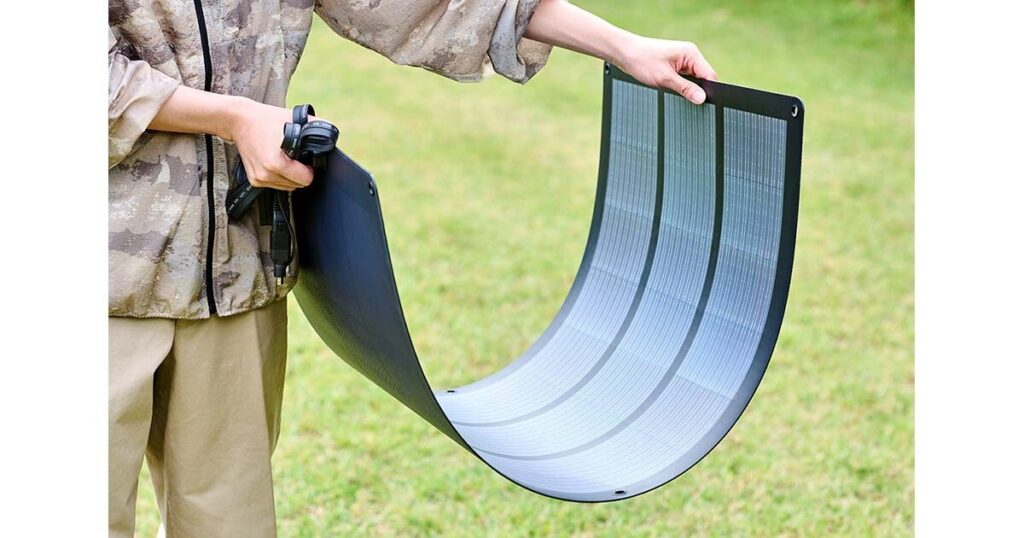 Jackery、柔軟に曲げられるソーラーパネル「Solar Saga 100 Light」　防水・防塵設計 | マイナビニュース