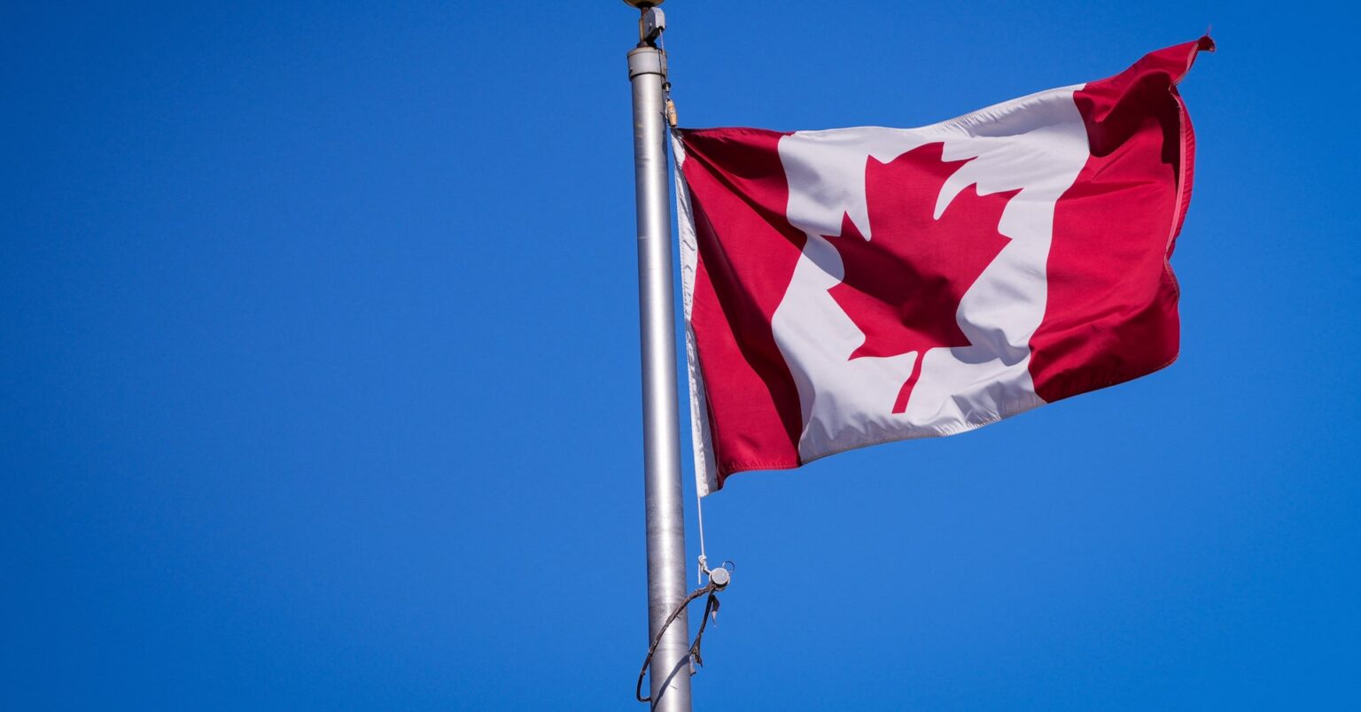 カナダ、全省庁に歳出抑制の取り組み要請　予算節約や既存政策見直しなど | ロイター