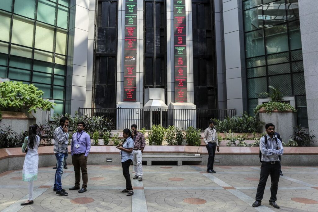 インドの個人投資家、株式デリバティブ取引で1兆7000億円の損失 – Bloomberg インドの個人投資家、株式デリバティブ取引で1兆7000億円の損失 - Bloomberg