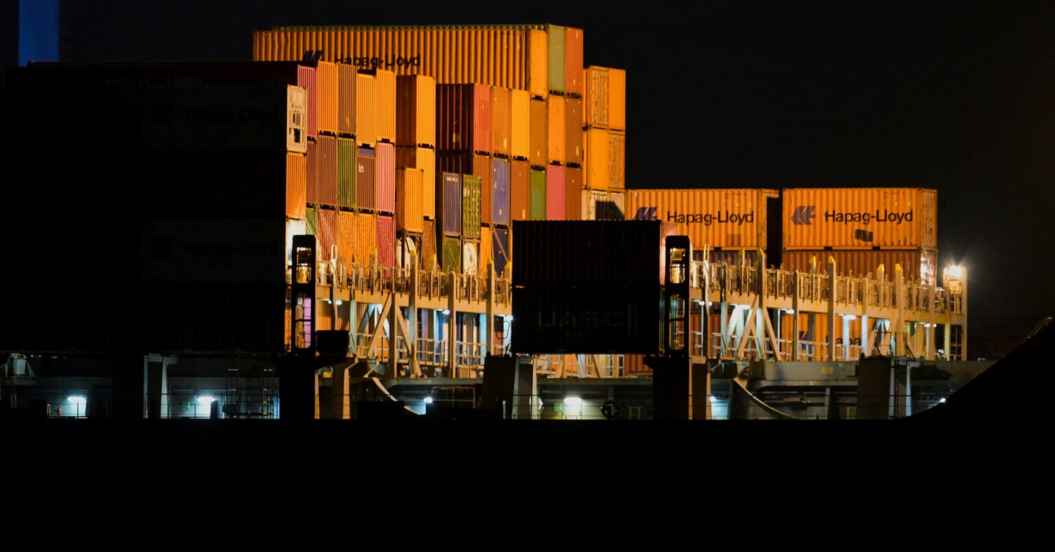 ドイツ輸出、5月は予想以上の減少　米国向けが2カ月連続減 | ロイター