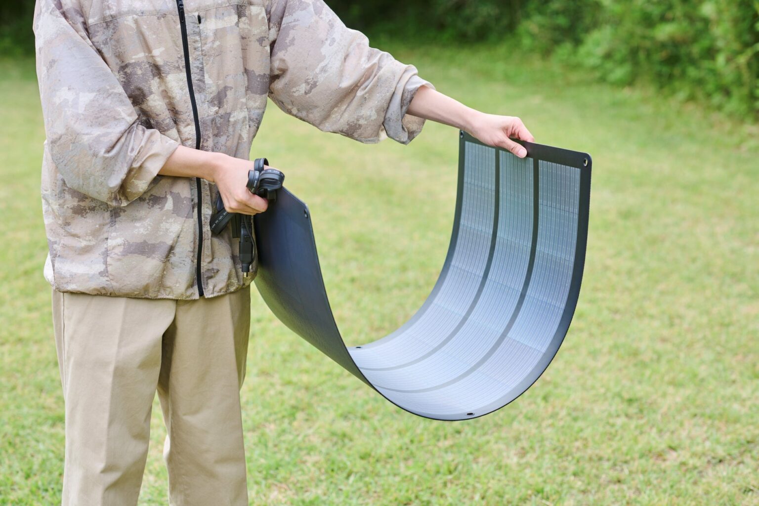Jackeryが”曲がる”太陽光パネル「Jackery Solar Saga 100 Light」を2025年7月7日（月）より予約販売開始