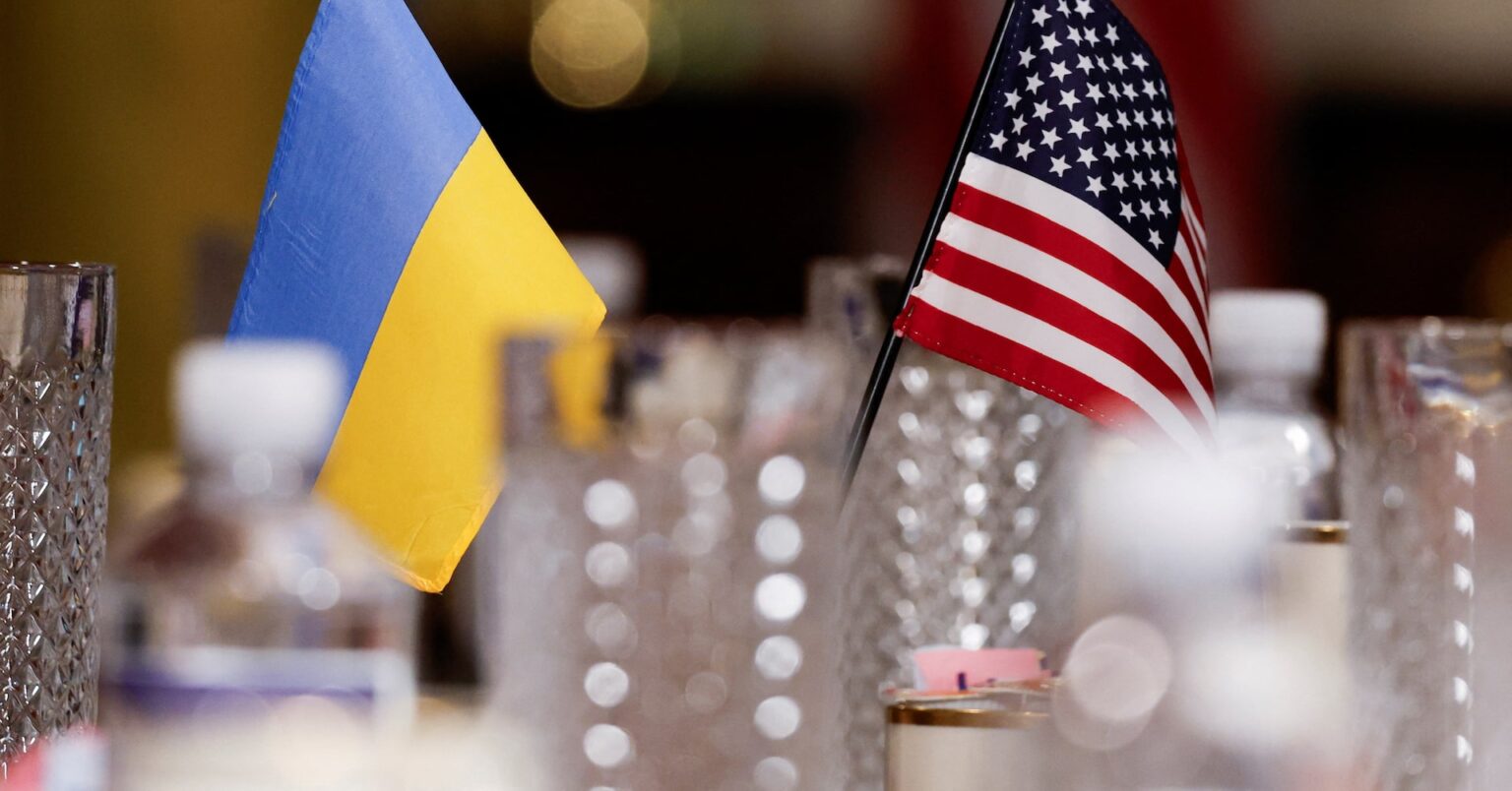 米軍、ウクライナに一部武器を供与　一時停止後 | ロイター