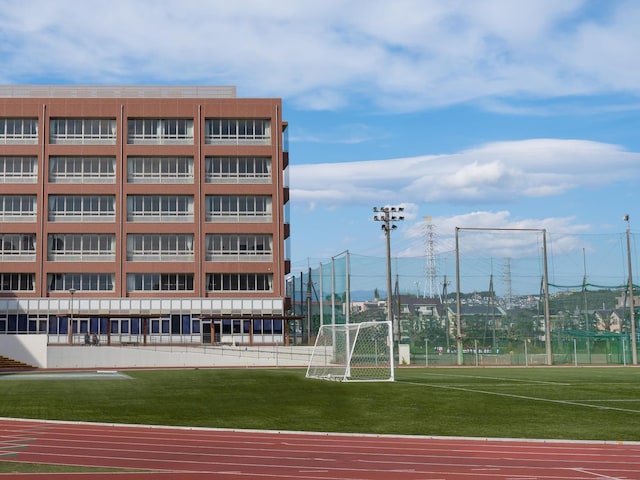 出身と聞いてすごいと思う「千葉県の公立進学校」ランキング！ 2位「船橋高等学校」を抑えた1位は？【2025年調査】