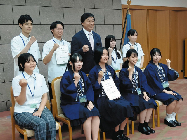 高校観光特使 ＰＲ任せて！　新たに松任、遊学館に委嘱