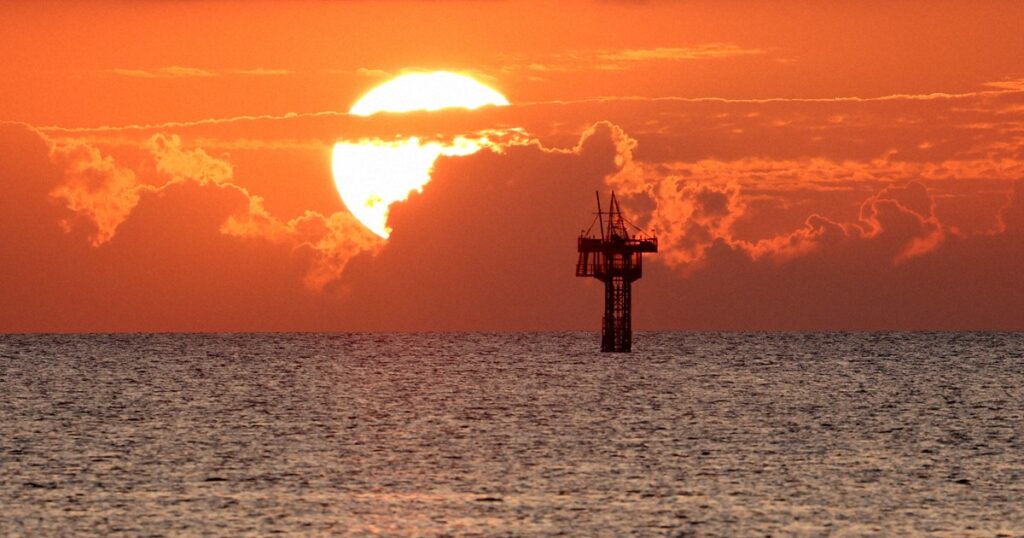 「ここで負けたら」 知事選控え、崖っぷちのオール沖縄 息巻く自民 - 毎日新聞