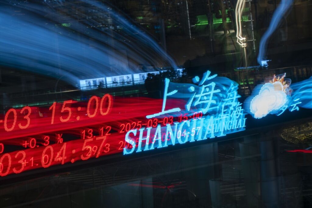 ヘッジファンドのブリッジウォーター､中国株に強気-上期リターン14％ - Bloomberg