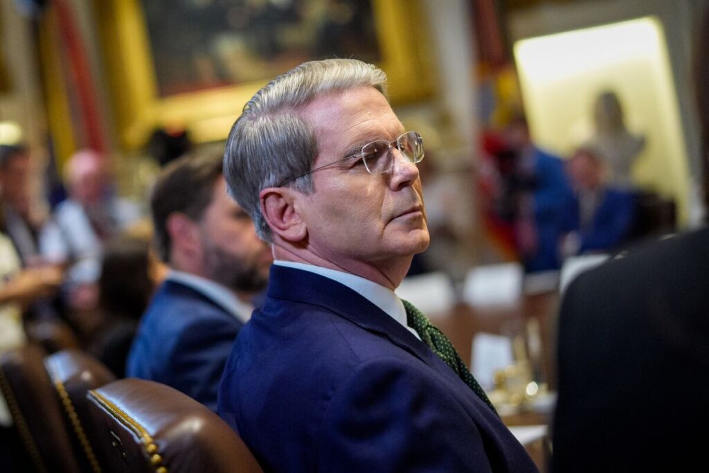 パウエル議長後任選び、｢正式なプロセス｣始まった－ベッセント氏 - Bloomberg