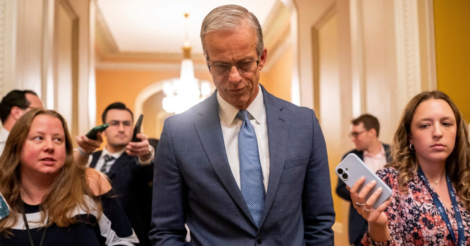 米上院、トランプ氏の90億ドル歳出撤回法案を可決 | ロイター