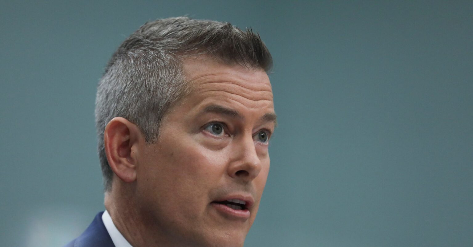 米加州、高速鉄道巡る連邦支援撤回受け提訴　知事「違法」と反発 | ロイター