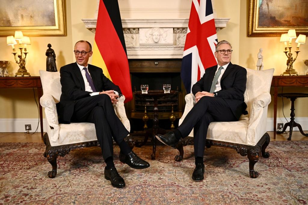 NATO加盟国なのになぜ、英独が「友好条約」を締結したのか NATO・EUの結束乱れ、米国の中国シフトを見越した動きか(1/3) | JBpress (ジェイビープレス)