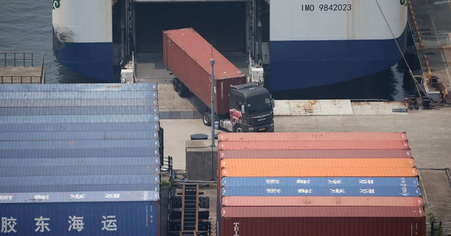 韓国、日米貿易協定受け合意に圧力強まる　産業相が訪米 | ロイター