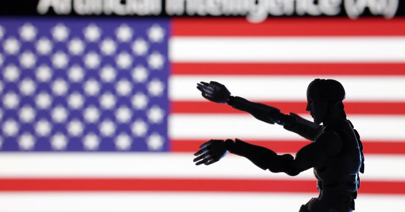 米、ＡＩ政策計画発表　規制緩和や同盟国への輸出拡大へ | ロイター