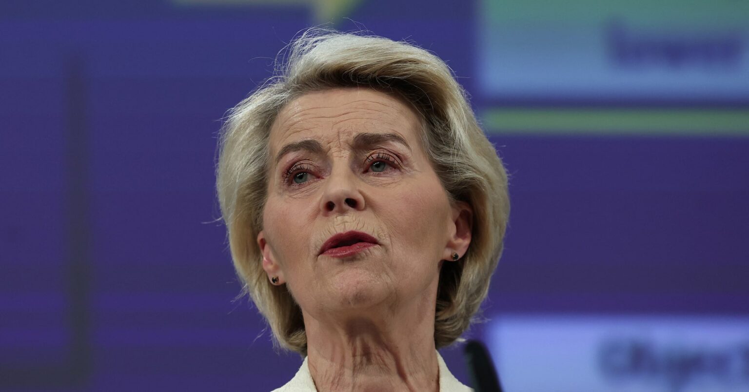 中国・ＥＵ首脳が会談、欧州委員長「関係リバランスを」 | ロイター