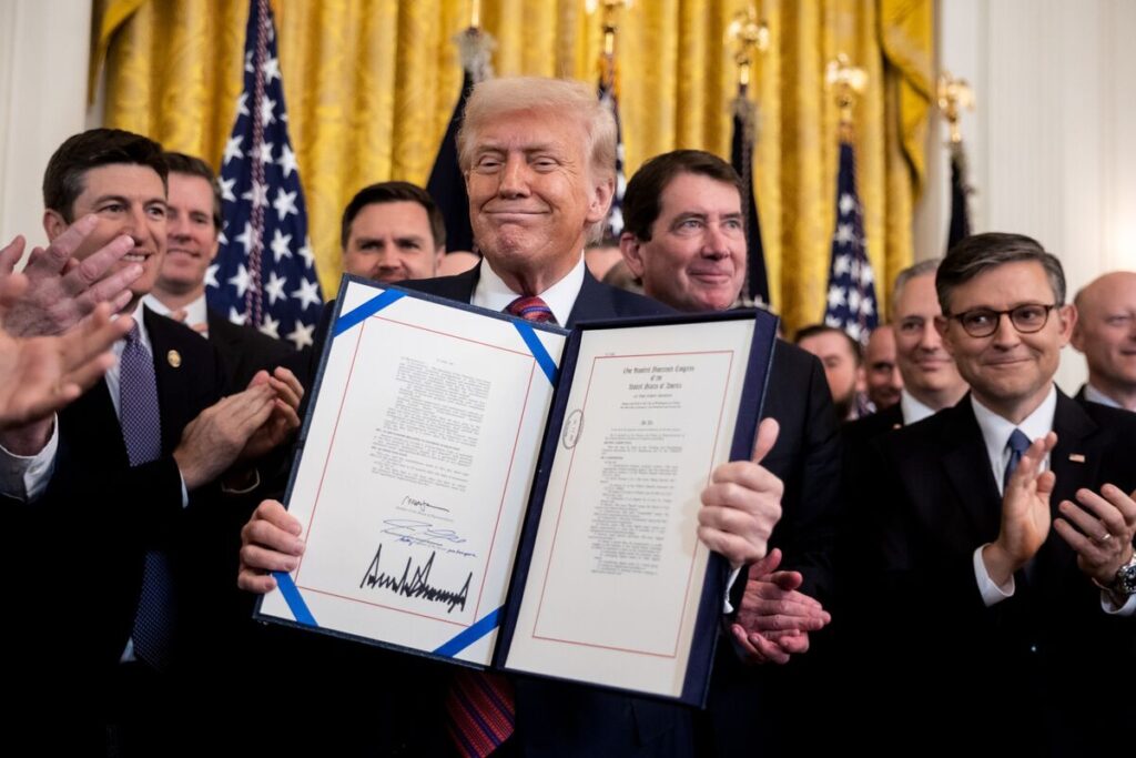 【日本市況】ＴＯＰＩＸ史上最高値、トランプ関税ＥＵ前進－円が上昇 - Bloomberg