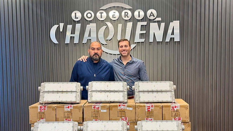 La Lotería Chaqueña entregó equipos de iluminación LED al Club Juventud de El Sauzalito |ヨゴネット ラテンアメリカ