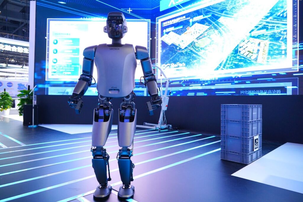 ＡＩで米国に挑む中国、起業家や投資家が上海に集結－DeepSeek熱続く - Bloomberg