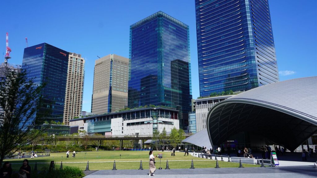 大阪を東京･汐留のようにするわけにはいかない…大阪駅前の超一等地に｢世界最大級の公園｣ができたワケ ｢大規模再開発=巨大ビルorタワマン｣の常識を壊した | PRESIDENT Online（プレジデントオンライン）