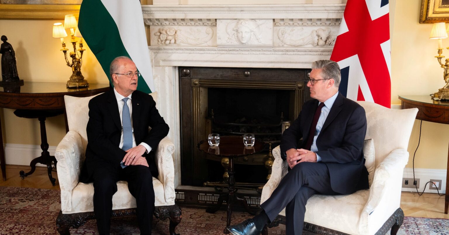 英、パレスチナ国家「和平合意の一環」としてのみ承認　仏と一線画す | ロイター