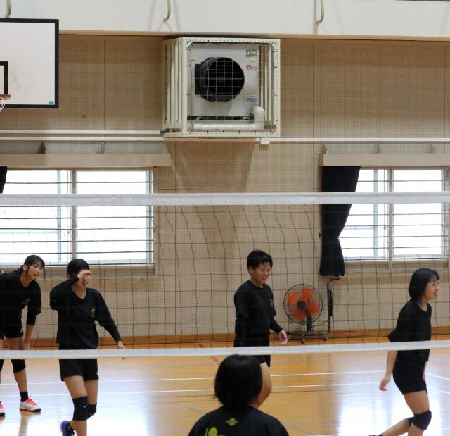 体育施設 過ごしやすく　宮崎県内公立小中校 空調整備進む