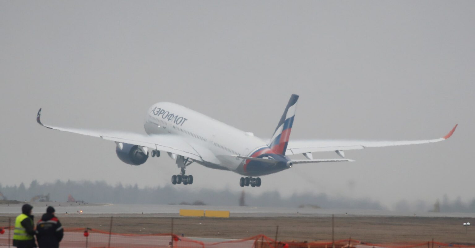 アエロフロート、システム障害で40便超欠航　ハッカーが犯行声明 | ロイター