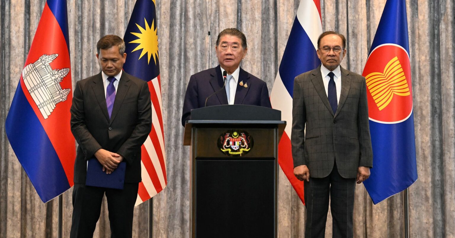 米、タイ・カンボジアとの貿易交渉再開へ　停戦合意受け＝トランプ氏 | ロイター