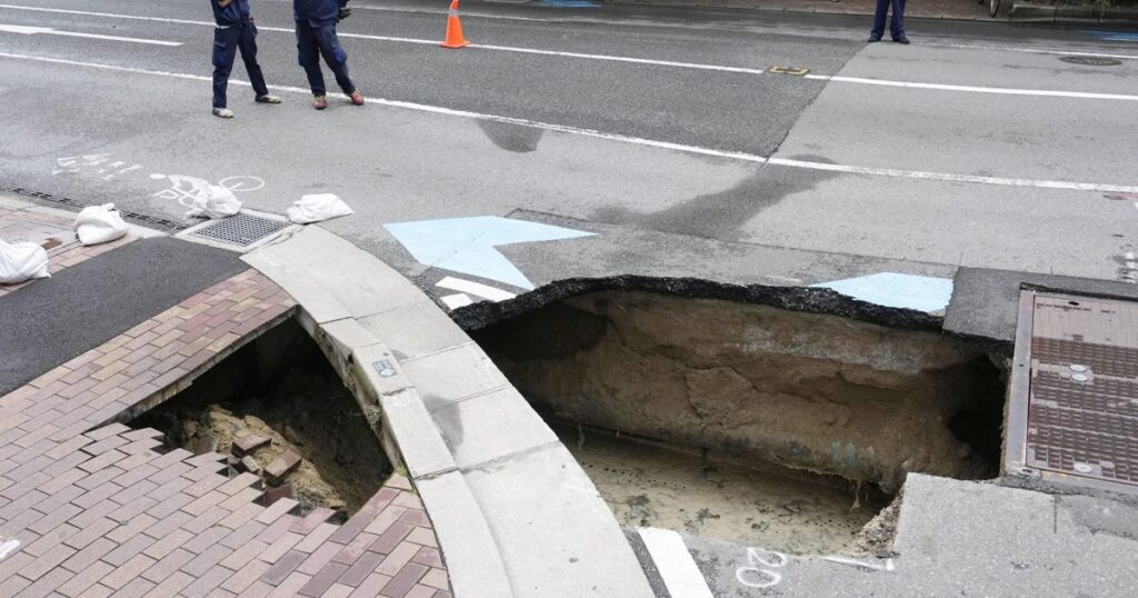 福岡繁華街　道路が陥没 - 琉球新報デジタル
