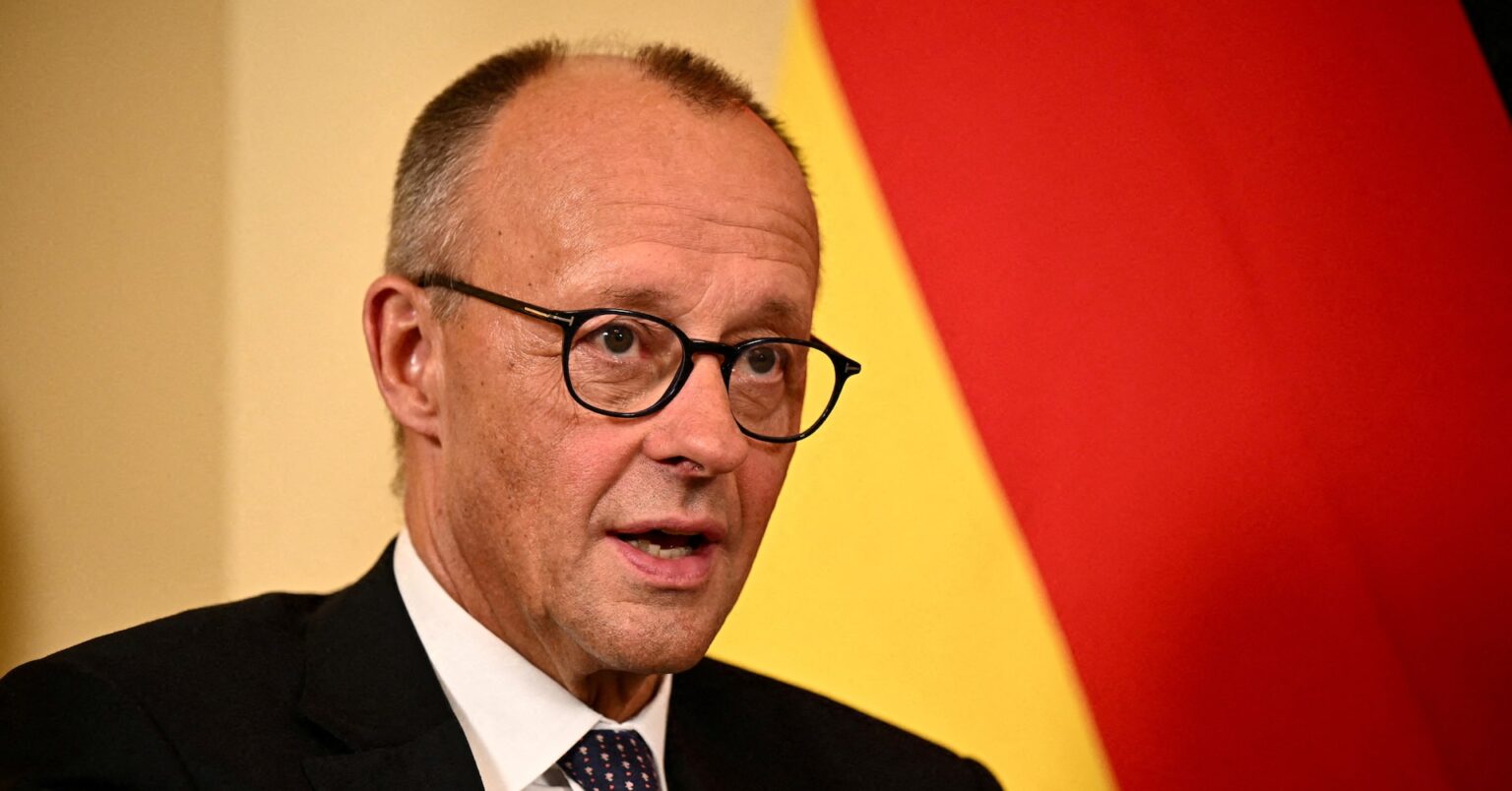 米ＥＵ関税合意「これ以上は無理だった」、独経済にダメージ＝首相 | ロイター