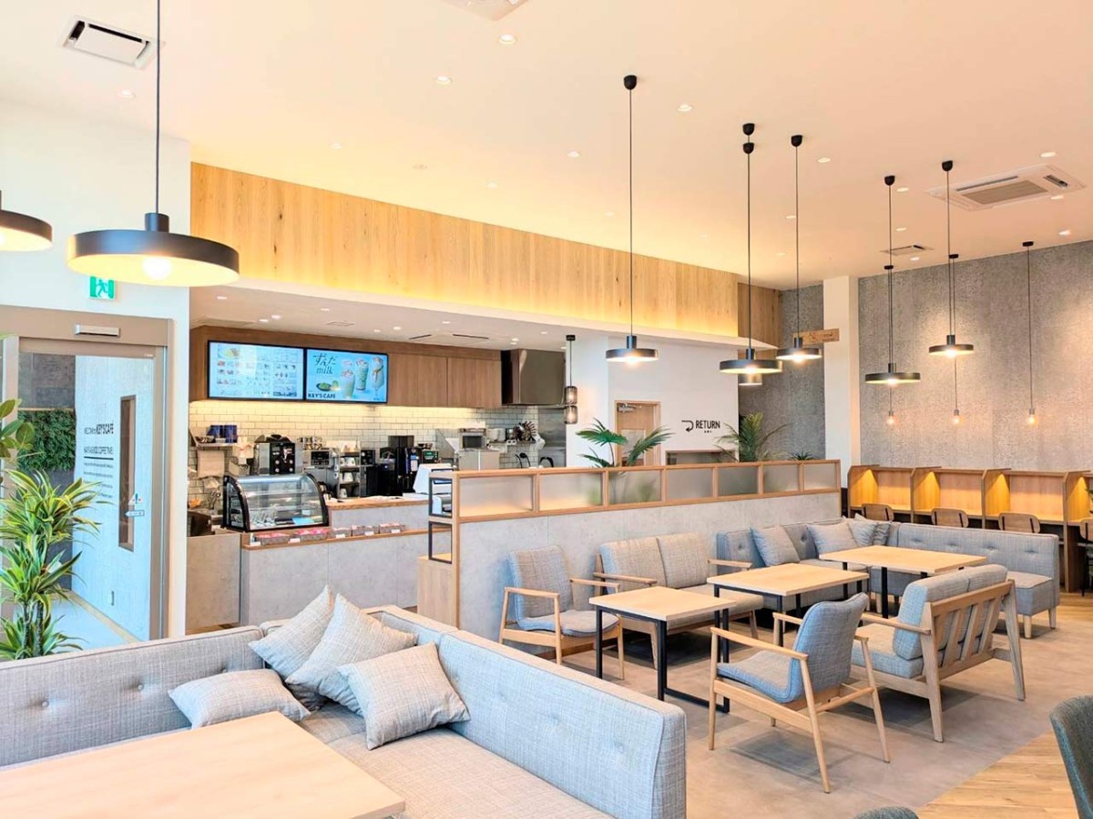 鳥取県鳥取市『KEY'S CAFE 鳥取湖山店』の内観