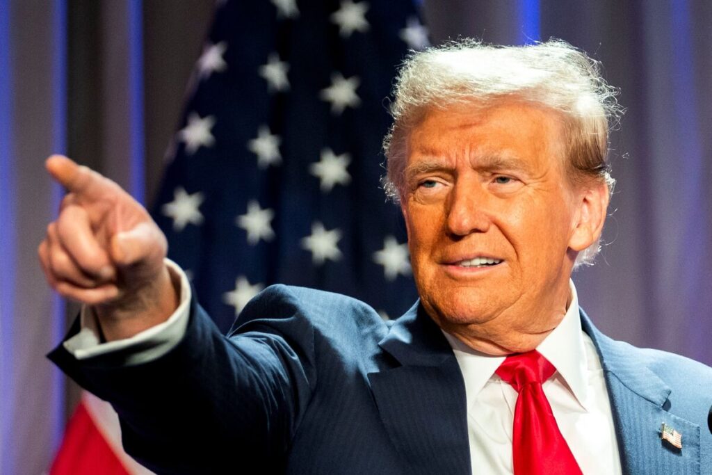 トランプ次期大統領、中国に10％追加関税へ－メキシコとカナダは25％ - Bloomberg