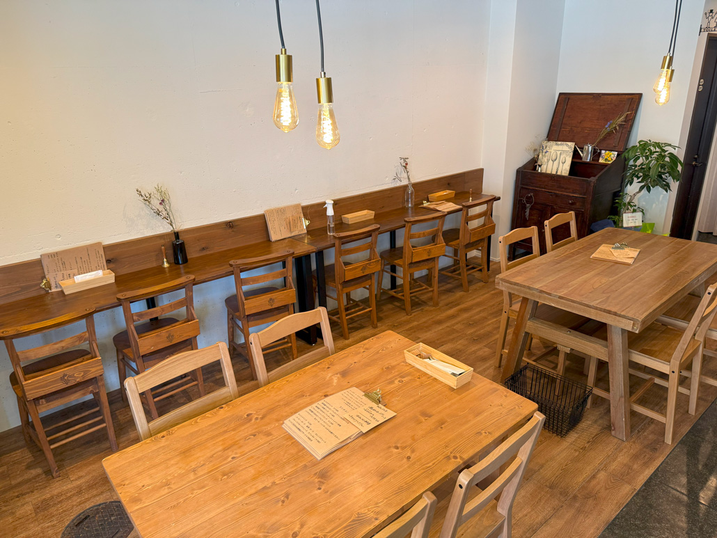 イタリアン＆カフェ「Bar Arietta （バール アリエッタ）」の店内画像