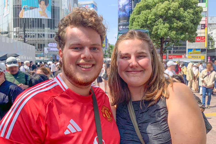 スウェーデン人の（左から）フィリップさんとティルダさん【写真：Hint-Pot編集部】