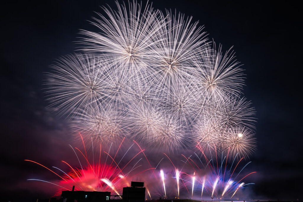 「2025 岡山国際サーキット花火大会 produced by 磯谷煙火店」を７月19日（土）に開催