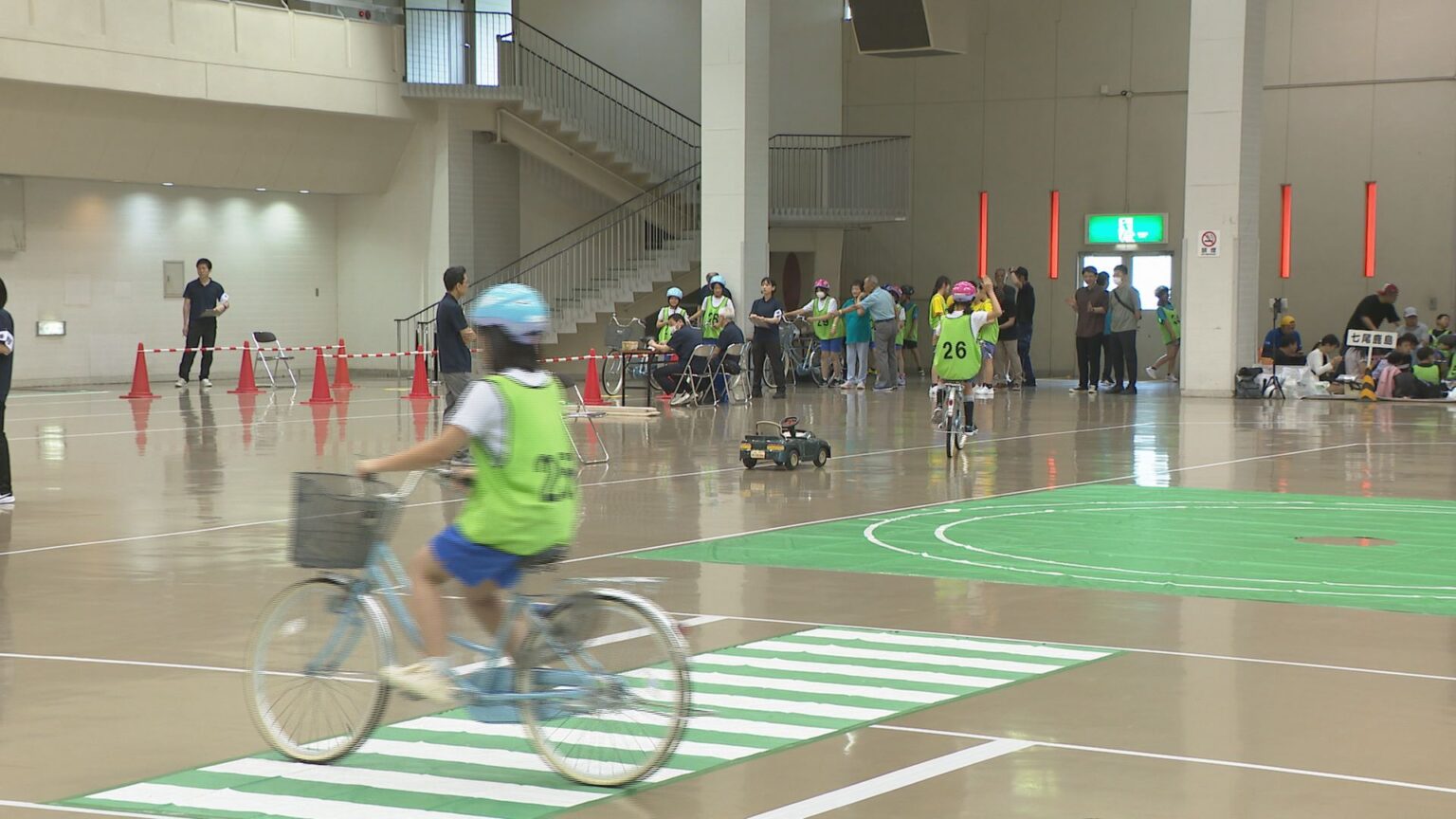児童らが自転車の交通ルールの知識や運転技能競う 交通安全こども自転車石川県大会（MRO北陸放送） - Yahoo!ニュース