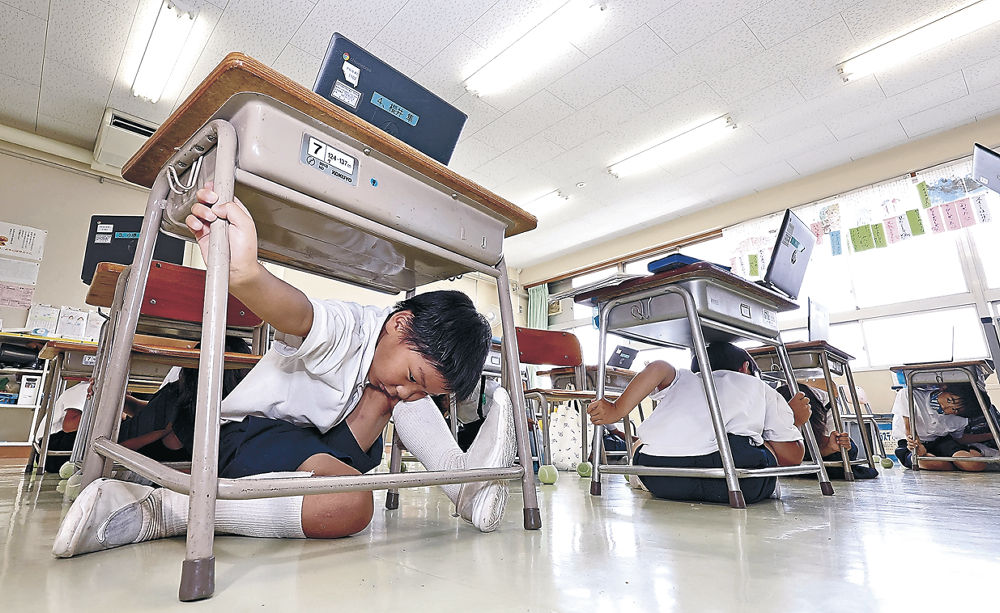 地震忘れず一斉訓練 石川県内各地「シェイクアウトいしかわ」 能登半島地震、トカラ群発受け真剣 金沢・不動寺小など（北國新聞社） - Yahoo!ニュース - Yahoo!ニュース