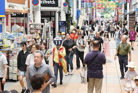 オーバーツーリズムで悩むのは都会だけ？ 政府が進める観光立国、地方は恩恵実感できず - 南日本新聞