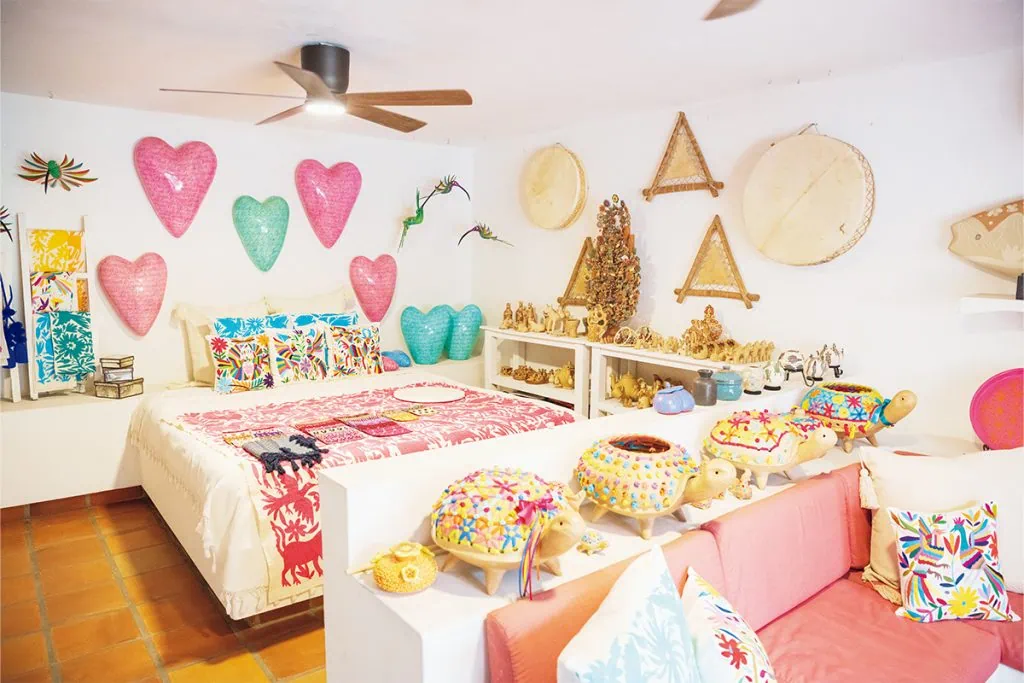 店内の内装ではキュートなテイストでまとめられた空間も！