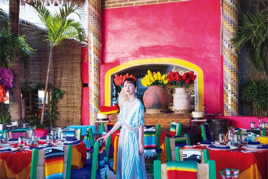 メキシコ・ロスカボスの人気レストラン「Edith's エディス」の店内がカラフルでかわいい！