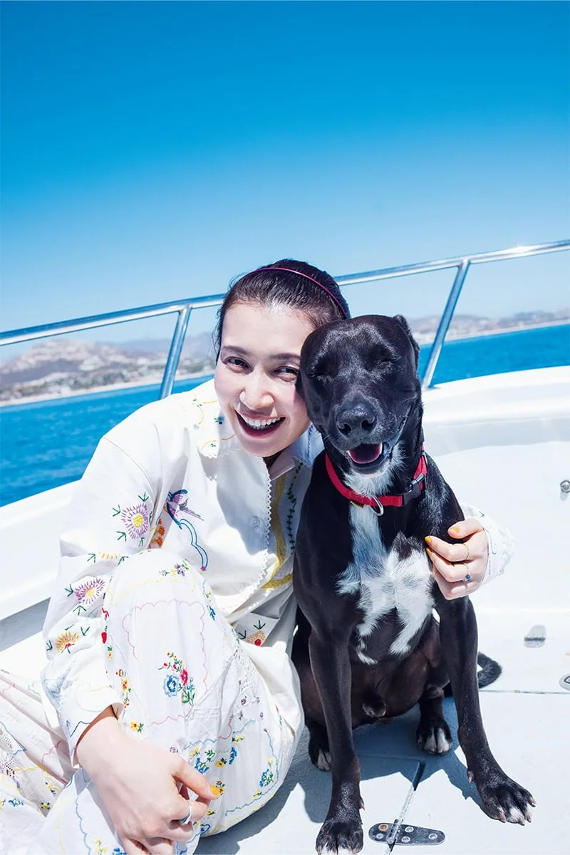 船長の愛犬は人懐っこいキャピ。