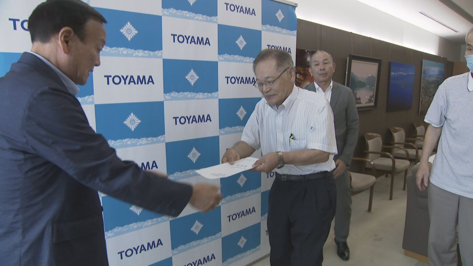 液状化対策 年間480万円は誰が負担する…液状化被害の富山市東蓮町　地元負担なくすよう要望書を提出　富山（チューリップテレビ） - Yahoo!ニュース