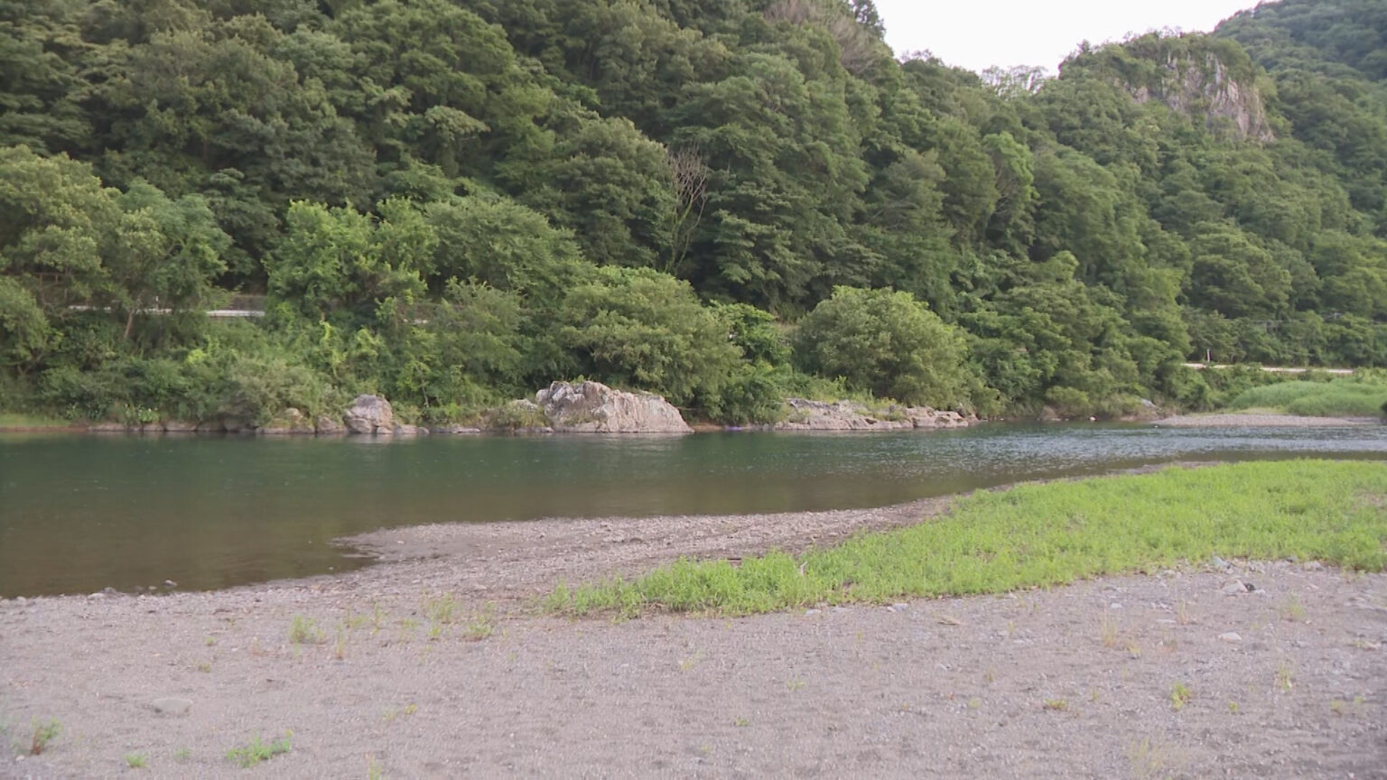 友人らと20人でBBQに…ブラジル国籍の40歳男性が川に流され死亡 対岸まで泳いで渡ろうとして溺れたか（東海テレビ） - Yahoo!ニュース
