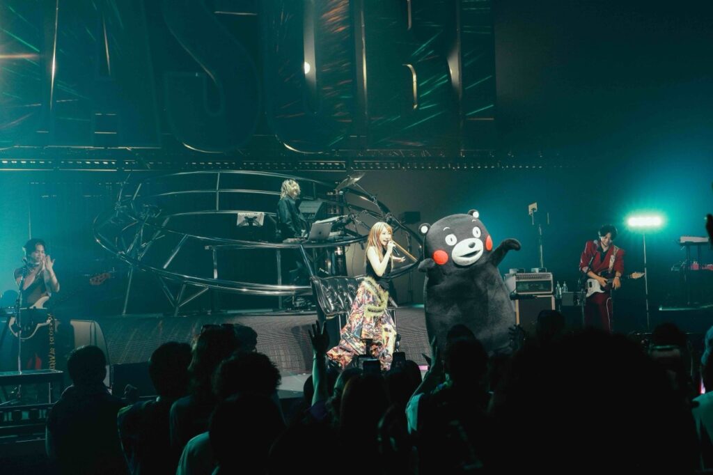 【ライブレポート】YOASOBI初のホールツアー開幕！初日・熊本公演にくまモンがサプライズ登場（THE FIRST TIMES） - Yahoo!ニュース