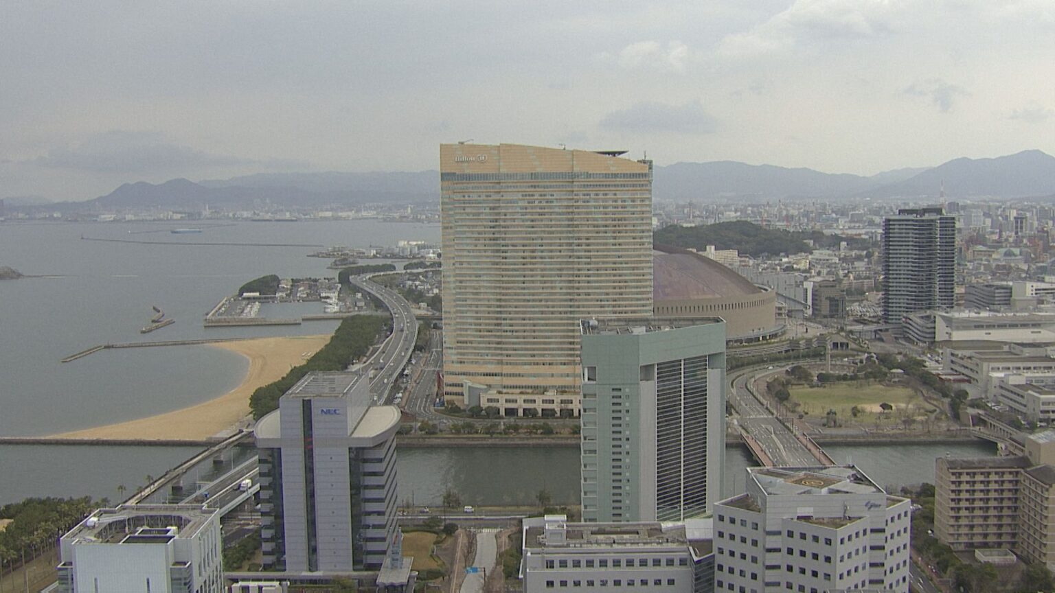 福岡県では14日夕方にかけて落雷や竜巻など激しい突風に注意 急な雨のおそれも 大気の状態が非常に不安定 気象台（TNCテレビ西日本） - Yahoo!ニュース - Yahoo!ニュース