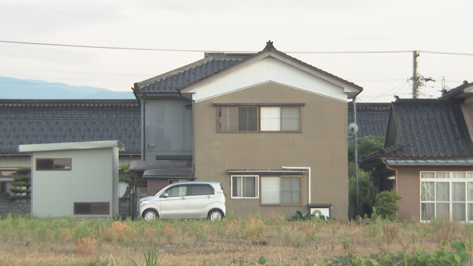 79歳 妻と80代の夫…自宅で腹部を負傷　妻は搬送先の病院で死亡確認　警察は無理心中の可能性含め捜査　富山・上市町（チューリップテレビ） - Yahoo!ニュース